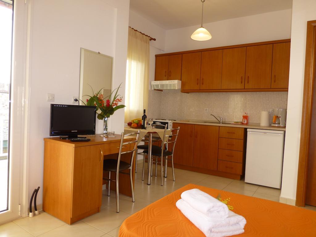 Pavloudis Apartments Psakoudia Pokoj fotografie